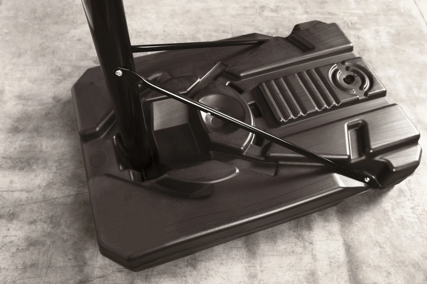 Garlando Tabellone Basket Cleveland, Colonna Regolabile E Base Zavorrabile, H. 200 Cm - 305 Cm, Ba-14 6 Garlando Tabellone Basket Cleveland, Colonna Regolabile E Base Zavorrabile, H. 200 Cm - 305 Cm, Ba-14 - immagine 6