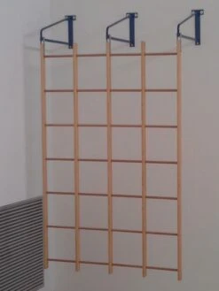 Quadro Svedese A 24 Fori In Legno Forte, Verniciato, Morale Sport, G341